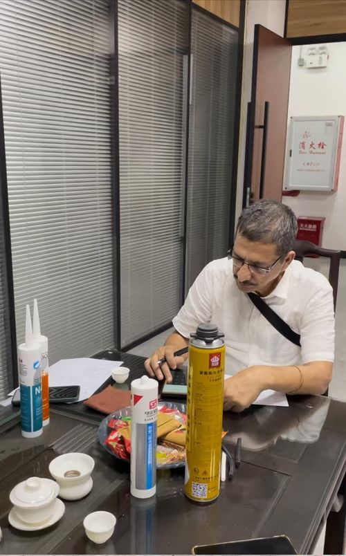 Οι Ινδοί πελάτες είναι ευπρόσδεκτοι να επισκεφτούν το εργοστάσιο και να κάνουν παραγγελίες.
